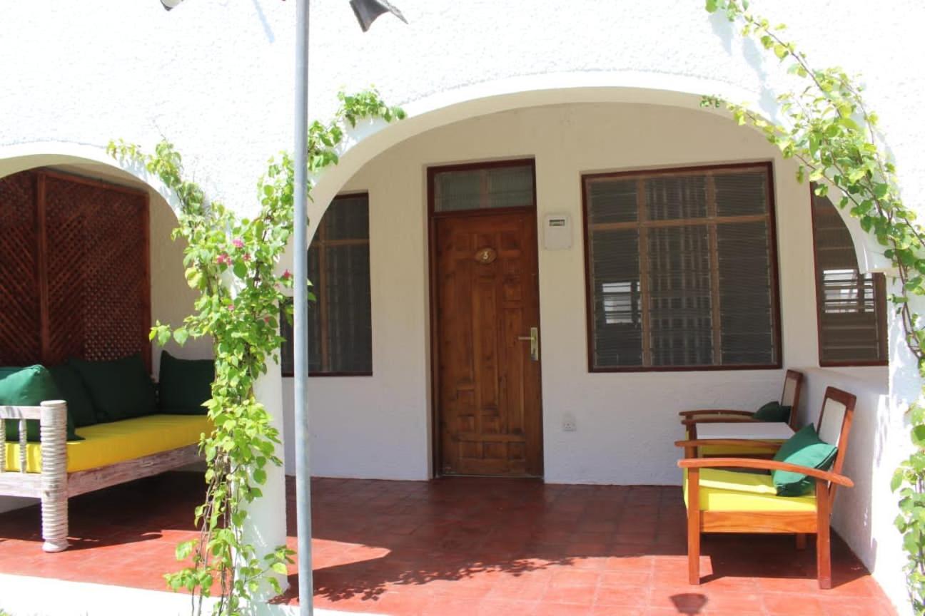 Kaleb'S Beachfront Serviced Studio Apartments Malindi Exteriér fotografie