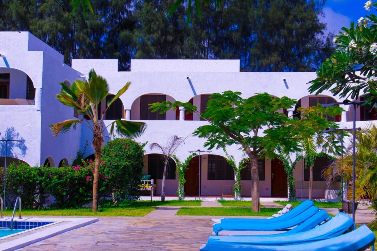 Kaleb'S Beachfront Serviced Studio Apartments Malindi Exteriér fotografie